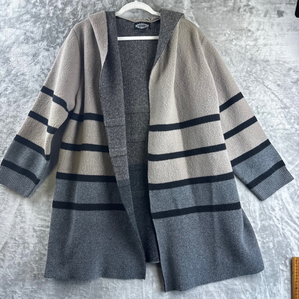 Olivero Cardigan Women 2X Gray Tan Striped Hooded Open Front Sweater (1895)